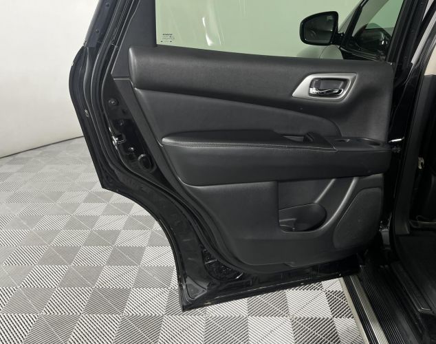 Nissan Pathfinder  High