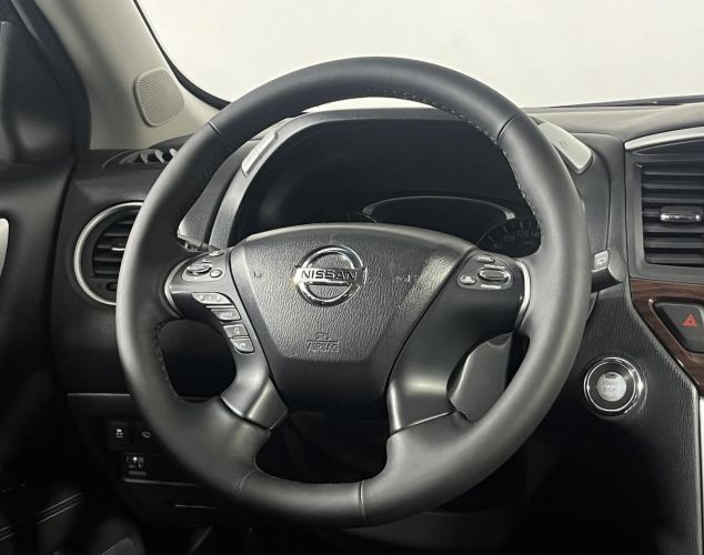 Nissan Pathfinder  High