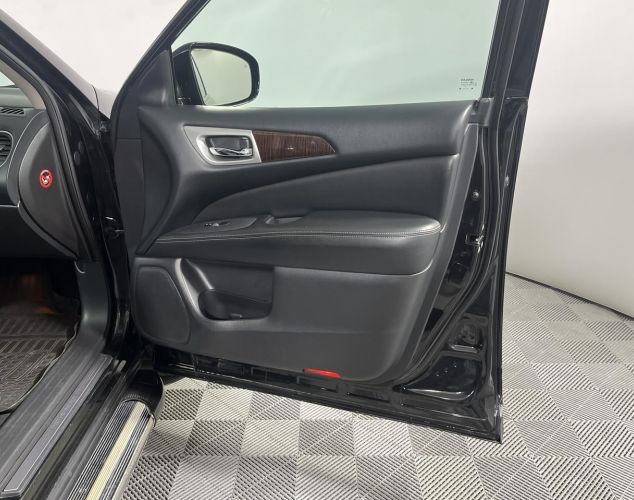 Nissan Pathfinder  High