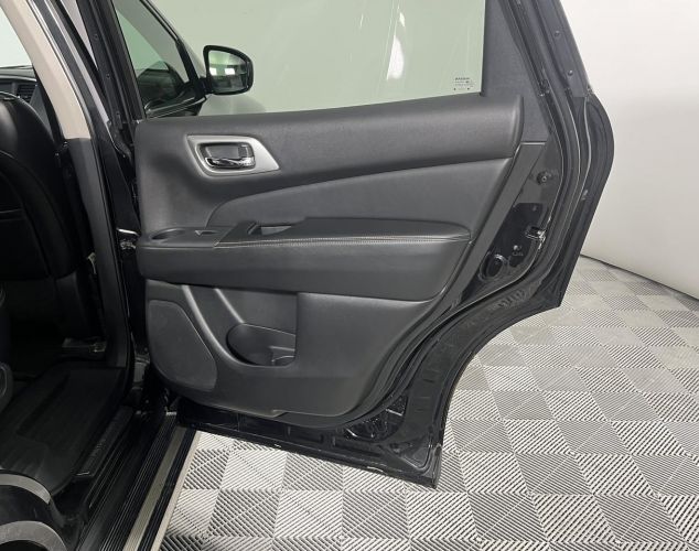 Nissan Pathfinder  High