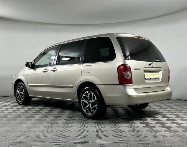 Mazda MPV  Base