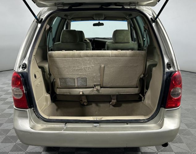 Mazda MPV  Base