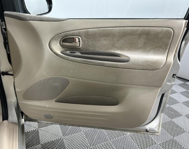 Mazda MPV  Base