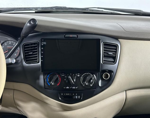 Mazda MPV  Base