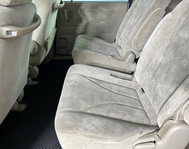 Mazda MPV  Base
