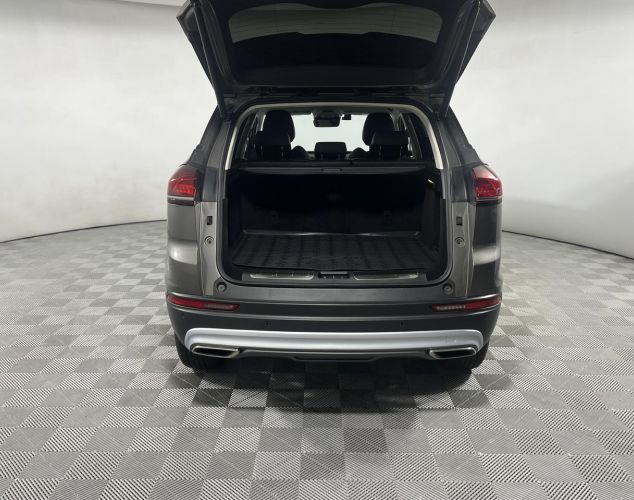 Geely Atlas Pro  Flagship+
