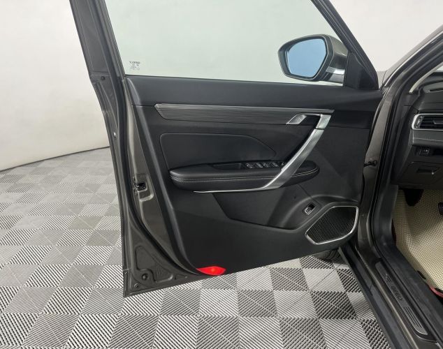Geely Atlas Pro  Flagship+