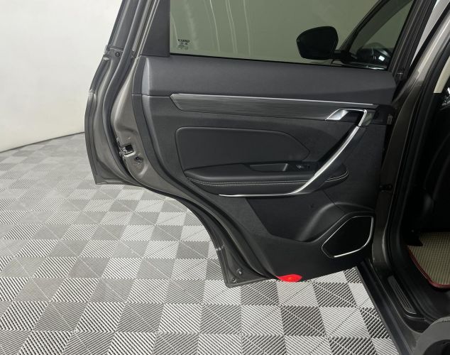 Geely Atlas Pro  Flagship+