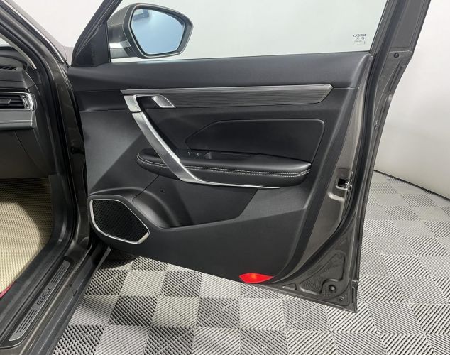 Geely Atlas Pro  Flagship+