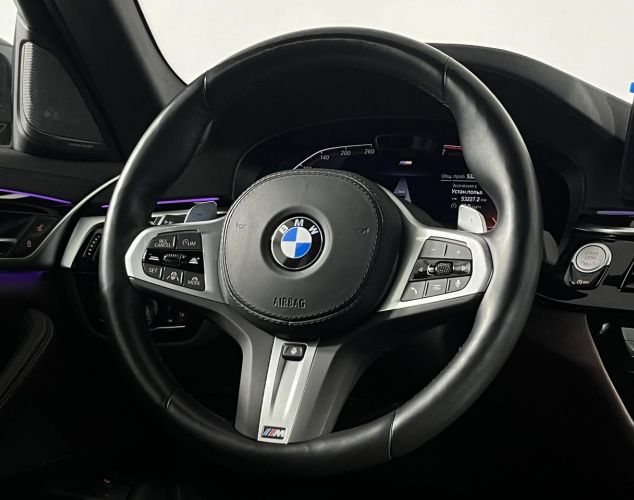 BMW 5 серия  