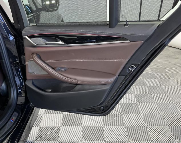 BMW 5 серия  