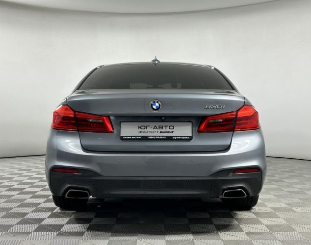 BMW 5 серия  
