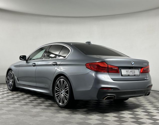 BMW 5 серия  