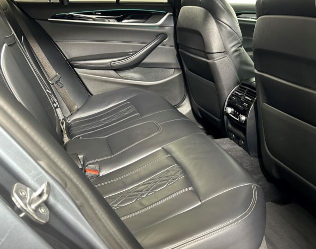BMW 5 серия  