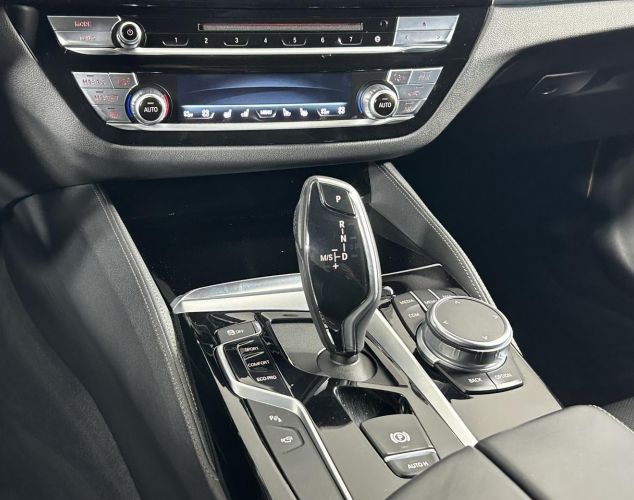 BMW 5 серия  