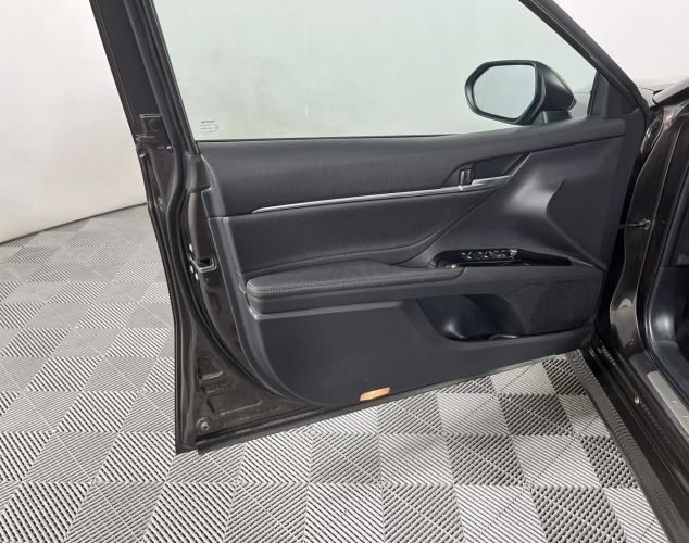 Toyota Camry  Executive Safety