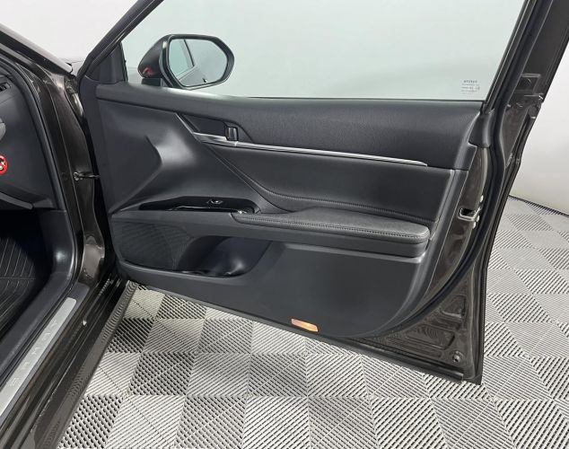 Toyota Camry  Executive Safety