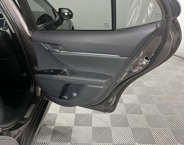 Toyota Camry  Executive Safety