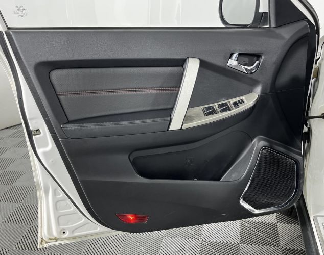 Geely Emgrand X7  