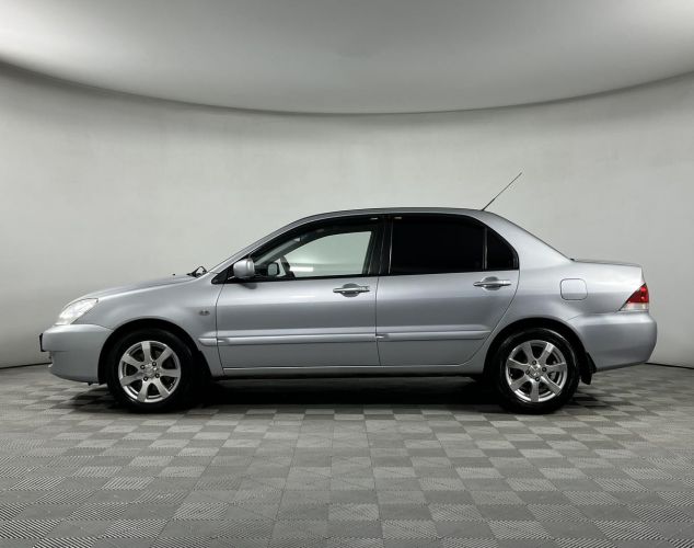 Mitsubishi Lancer  Базовая