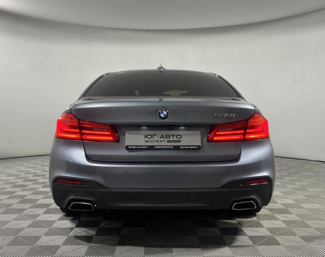 BMW 5 серия  