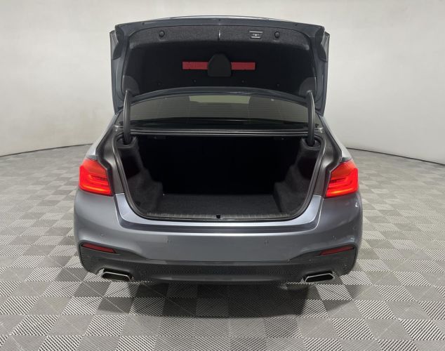BMW 5 серия  