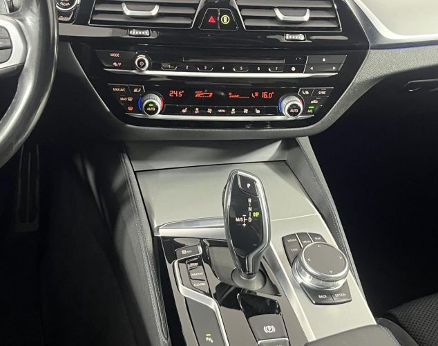 BMW 5 серия  