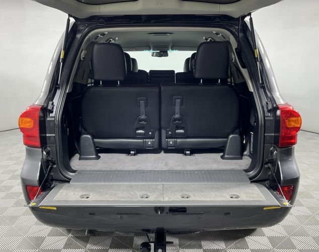 Toyota Land Cruiser  Люкс 7 мест