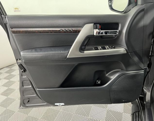 Toyota Land Cruiser  Люкс 7 мест