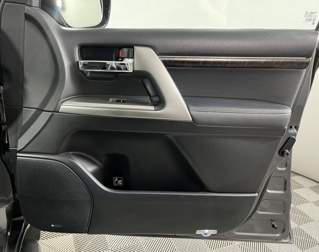 Toyota Land Cruiser  Люкс 7 мест