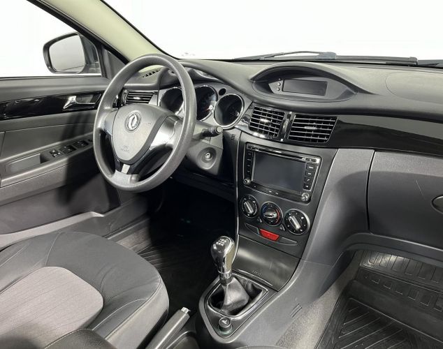 DongFeng S30  
