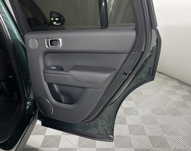 LiXiang (Li Auto) L8  