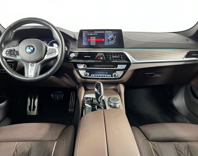BMW 5 серия  