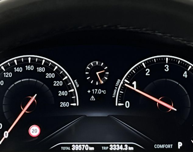 BMW 5 серия  