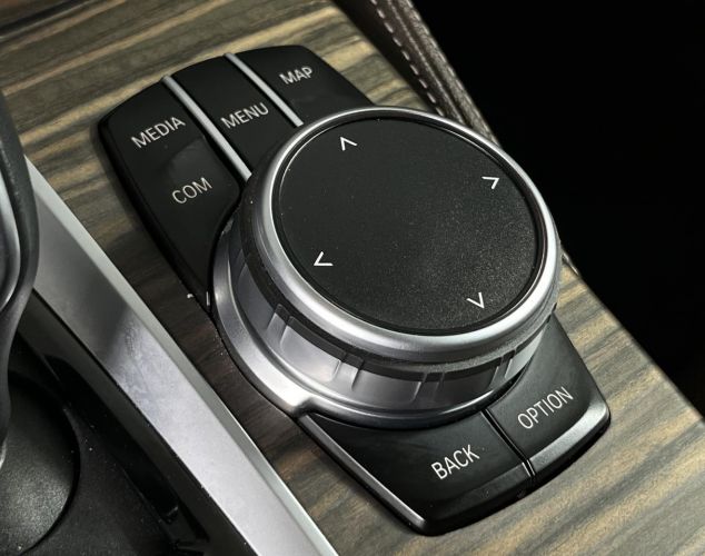 BMW 5 серия  