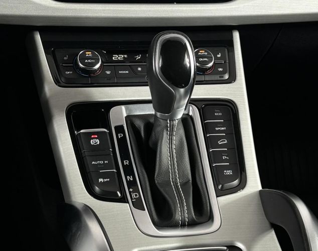 Geely Atlas  Luxury