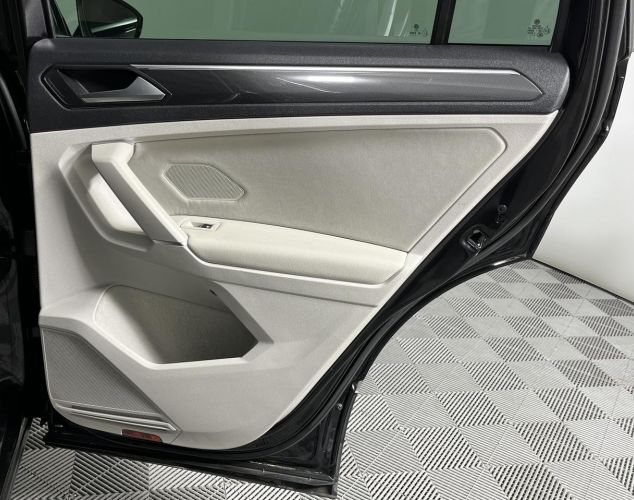 Volkswagen Tiguan  OFFROAD