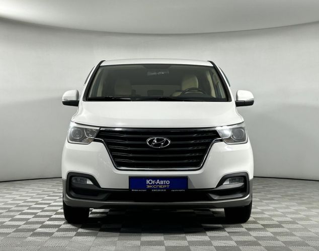 Hyundai H-1  Business