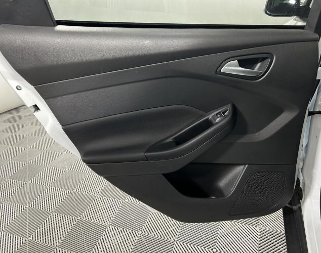 Ford Focus  Ambiente