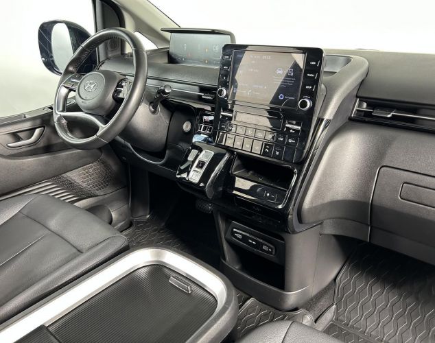 Hyundai Staria  Business