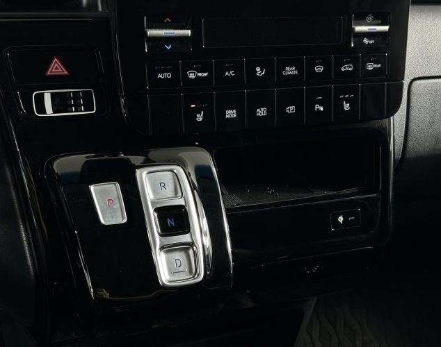 Hyundai Staria  Business