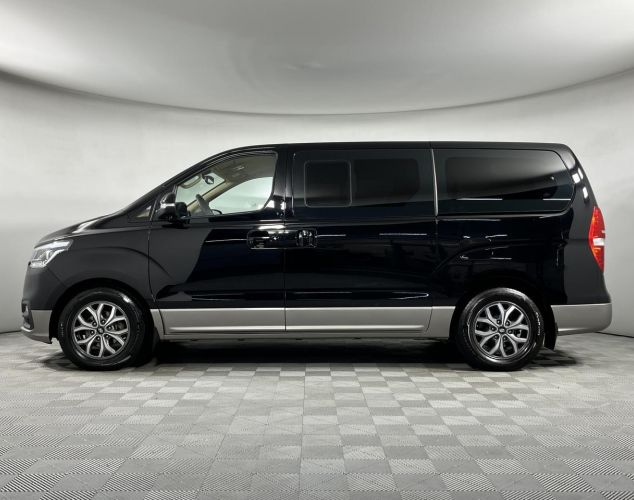 Hyundai H-1  