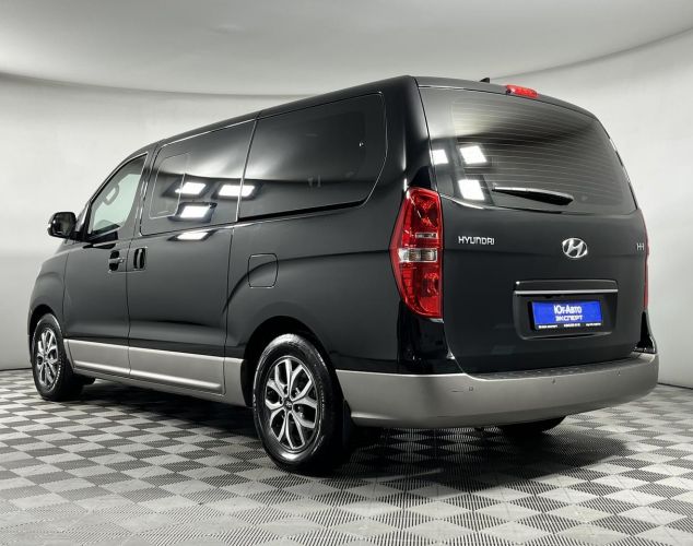 Hyundai H-1  