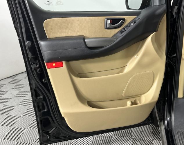 Hyundai H-1  