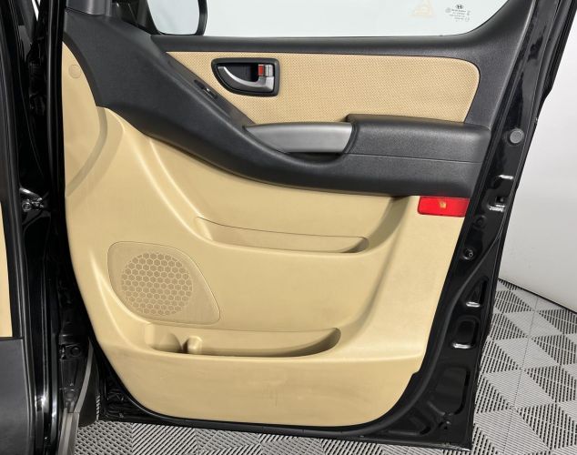 Hyundai H-1  
