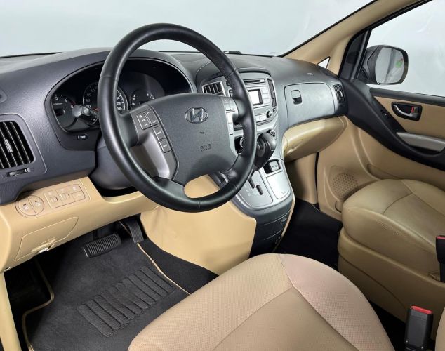 Hyundai H-1  