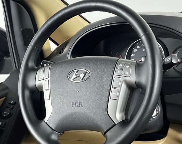 Hyundai H-1  