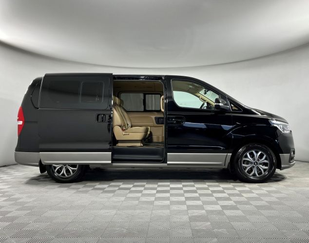 Hyundai H-1  