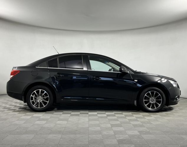 Chevrolet NAV Cruze  