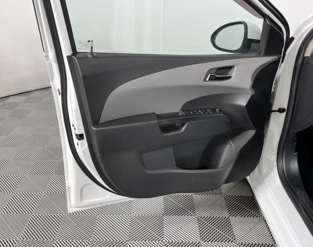 Chevrolet NAV Aveo  LS